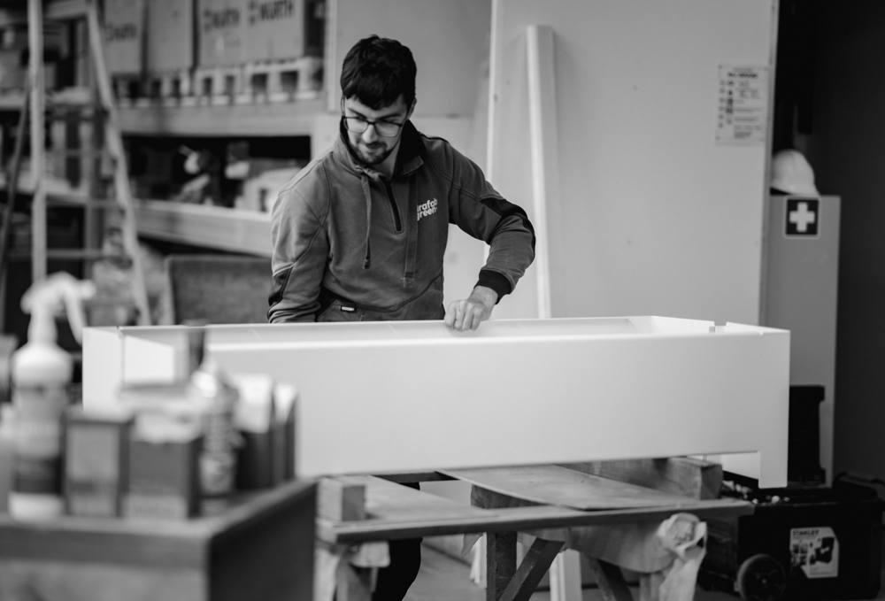 Assemblage van het frame in het atelier